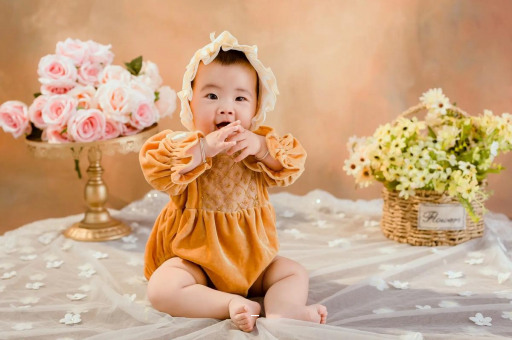 鹰潭宝宝几个月会转头 鹰潭宝宝几个月会转头